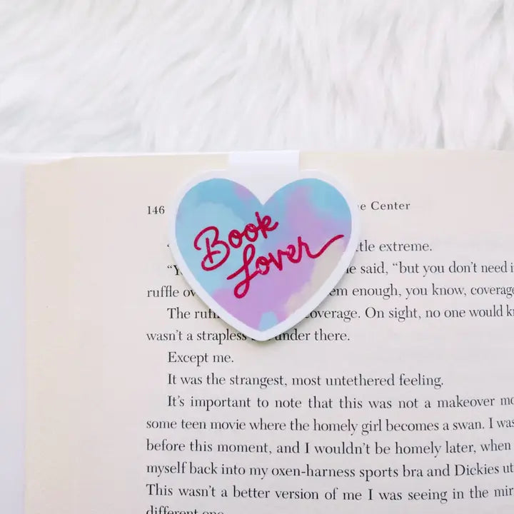 BOOK LOVER MAGNETIC BOOKMARK