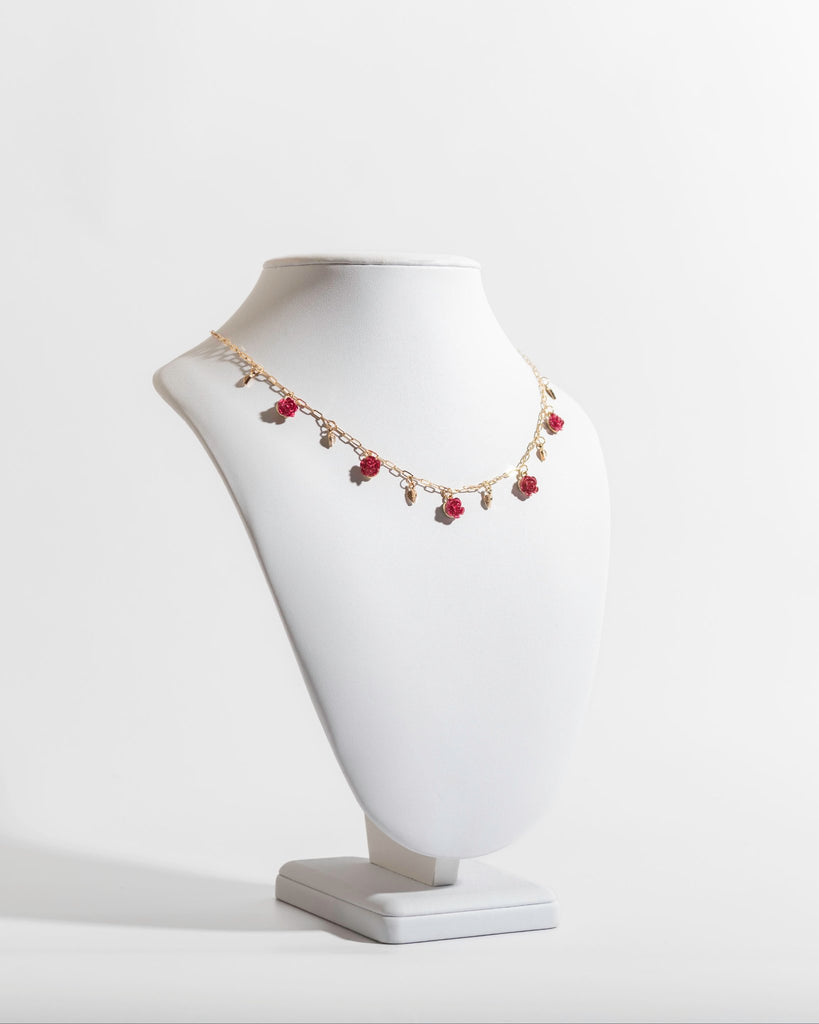 64fa7464983fea3f4f05e5c2_red-rose-necklace-1_1772330227242.jpg