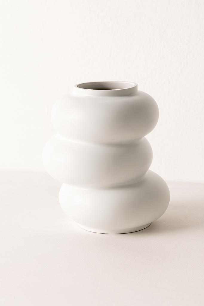 WHITE PEBBLE STACK VASE