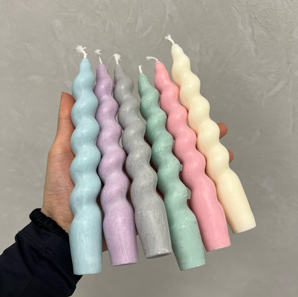SMALL TAPER CANDLE