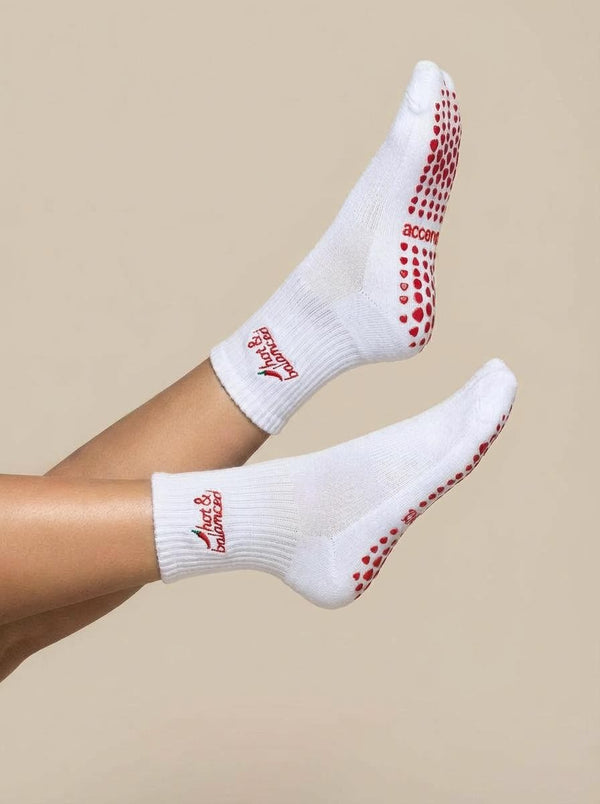 HOT AND BALANCED PILATES SOCKS